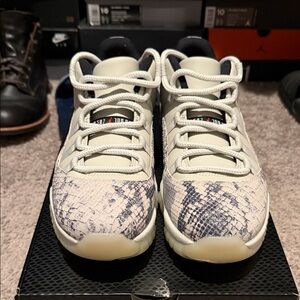Jordan 11 Retro Low Snake Light Bone